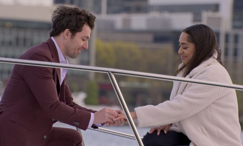 Love is Blind season 4 stars Bliss Poureetezadi and Zack Goytowski proposal scene