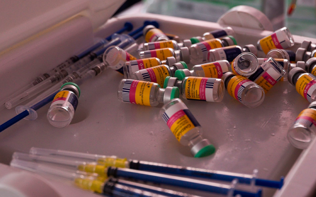 Expertos piden más vacunas bivalentes anticovid en México y AL