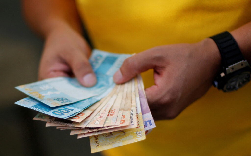 FMI baja su previsión de crecimiento para América Latina | Video