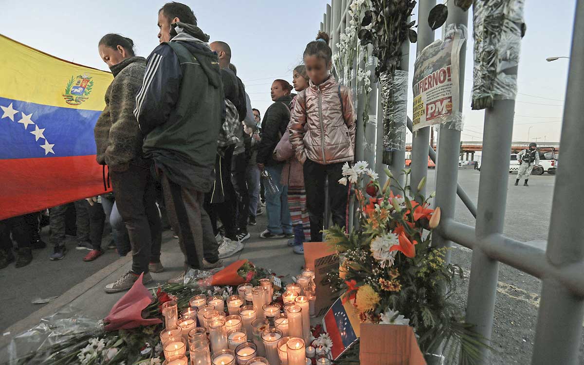 Familiares de víctimas de incendio en Juárez piden respuestas al gobierno mexicano