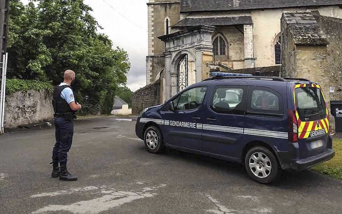 Francia: Detienen a adolescente de 14 años por terrorismo asociado al Estado Islámico