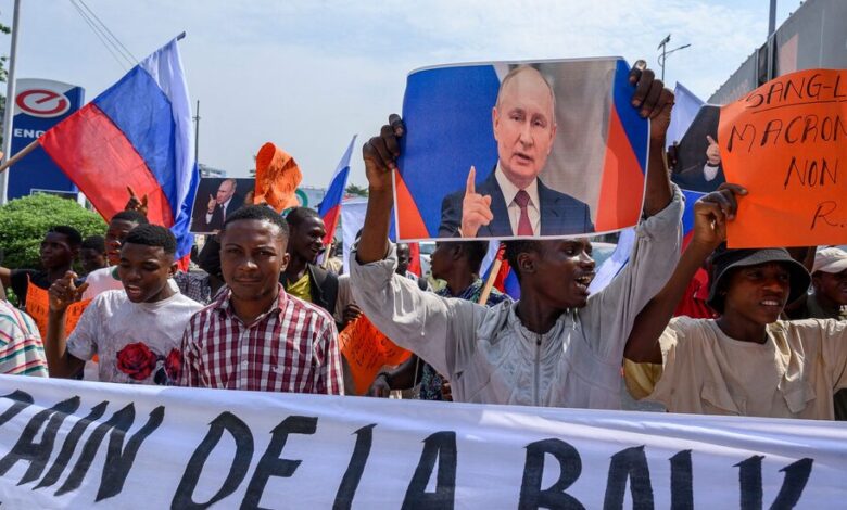 'Gloria a Putin': cómo se difunden las narrativas prorrusas en África