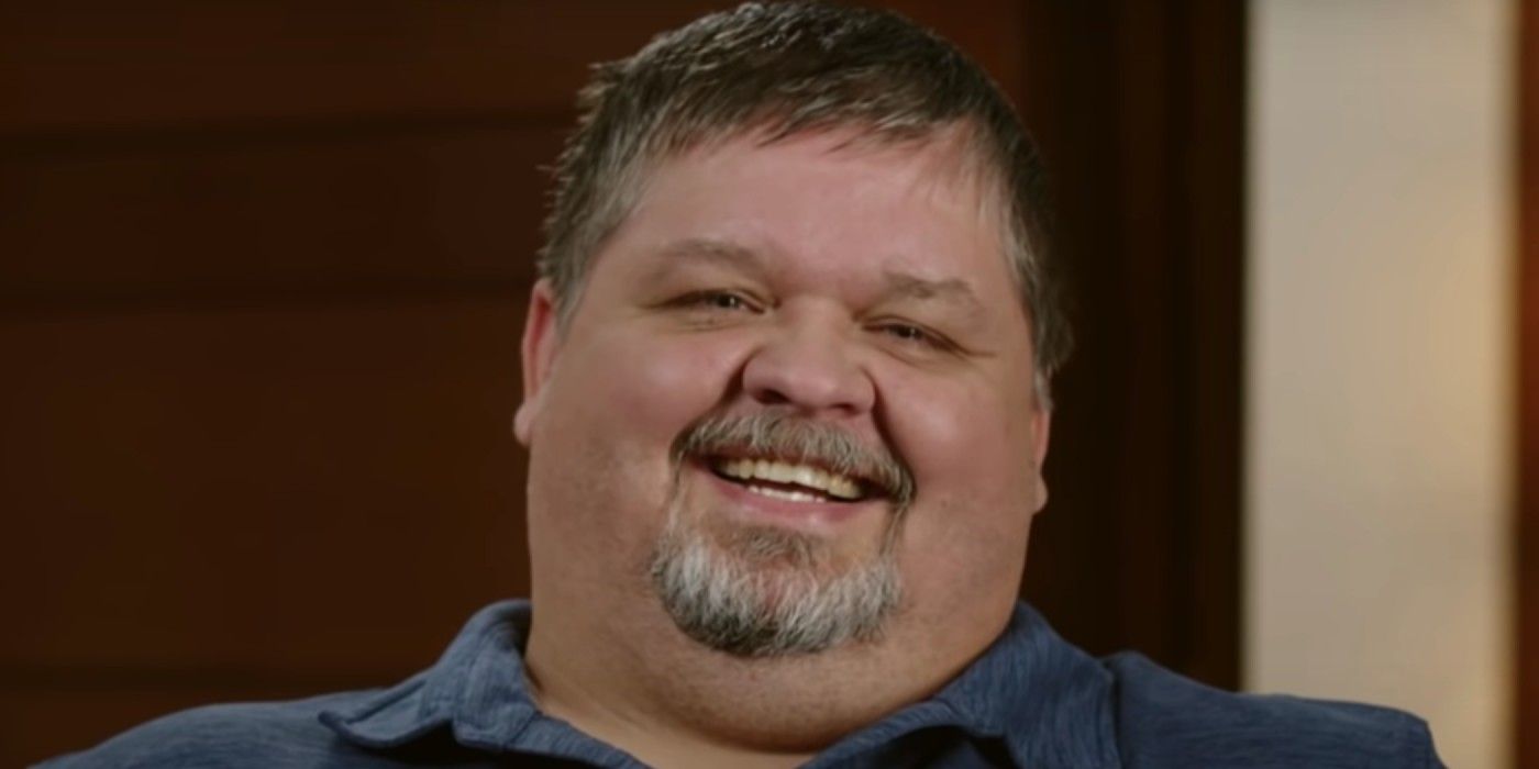 Chris Combs 1000-lb Sisters smiling close up with beard