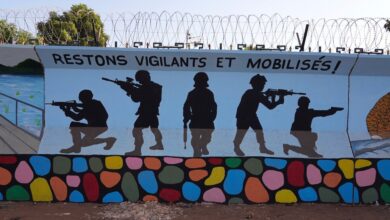 Hombres con uniformes militares mataron al menos a 60 personas, dice Burkina Faso