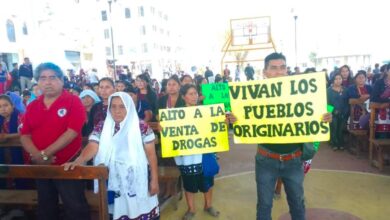 Indígenas de Chiapas se manifiestan contra la venta de drogas y alcohol