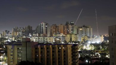 Israel bombardea Gaza en respuesta a los cohetes lanzados desde la Franja