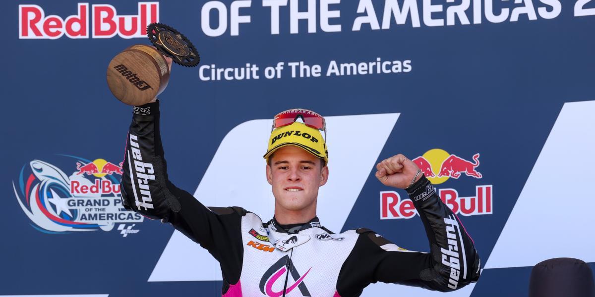 Iván Ortolá: "Me he concentrado para no hacer ninguna barbaridad"