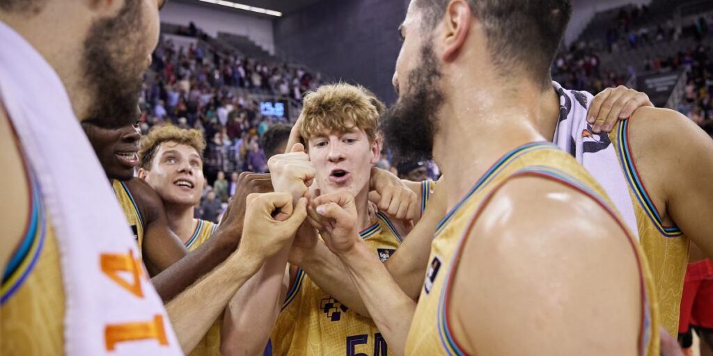 Jakucionis, tercer jugador más joven en debutar con el Barça