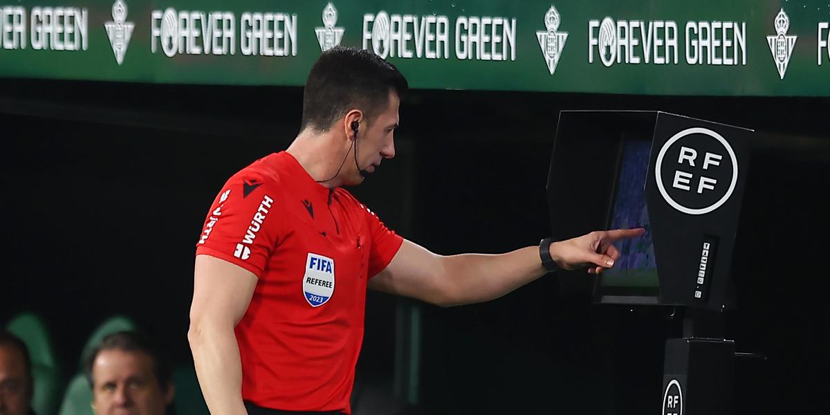 La RFEF, obligada a suspender el concurso para la adjudicación del VAR