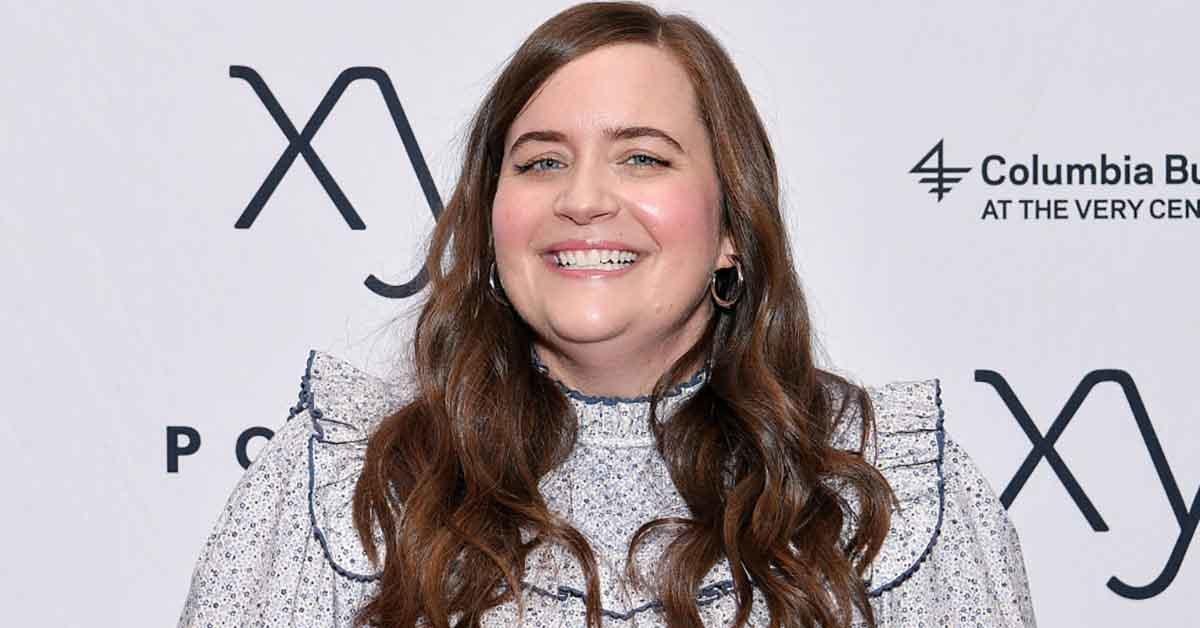 La exalumna de SNL Aidy Bryant participará en la serie Lonely Hearts Club de Peacock