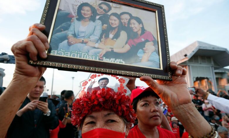 La hija de Thaksin Shinawatra participa en las elecciones de Tailandia