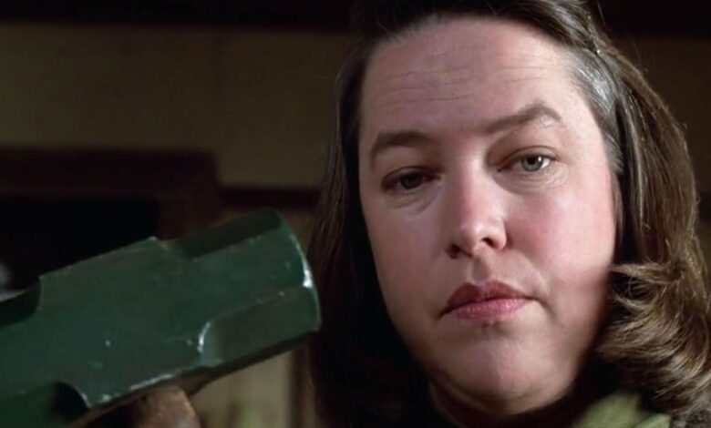 Kathy Bates as Annie Wilkes with a sledgehammer in Misery