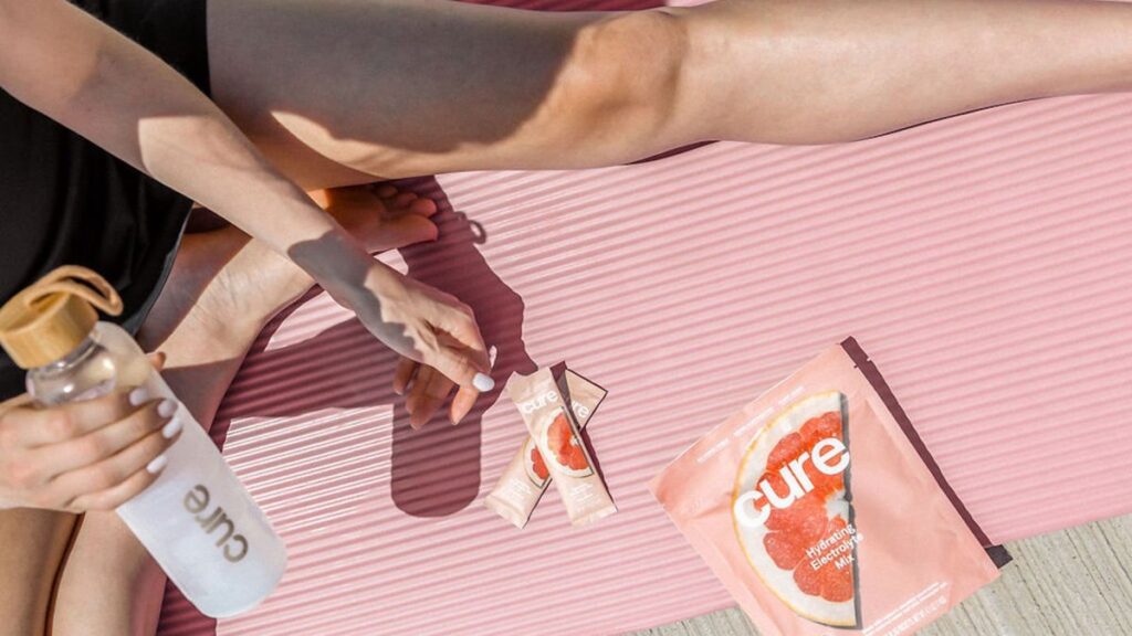 La marca de hidratación Cure ahora está valorada en $ 22 millones, ya que combina nuevos fondos en sus planes de crecimiento.
