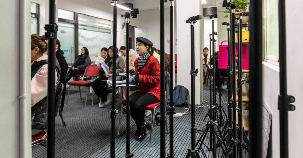 La promesa brillante y los sueños frustrados de la locura de las compras en vivo de China