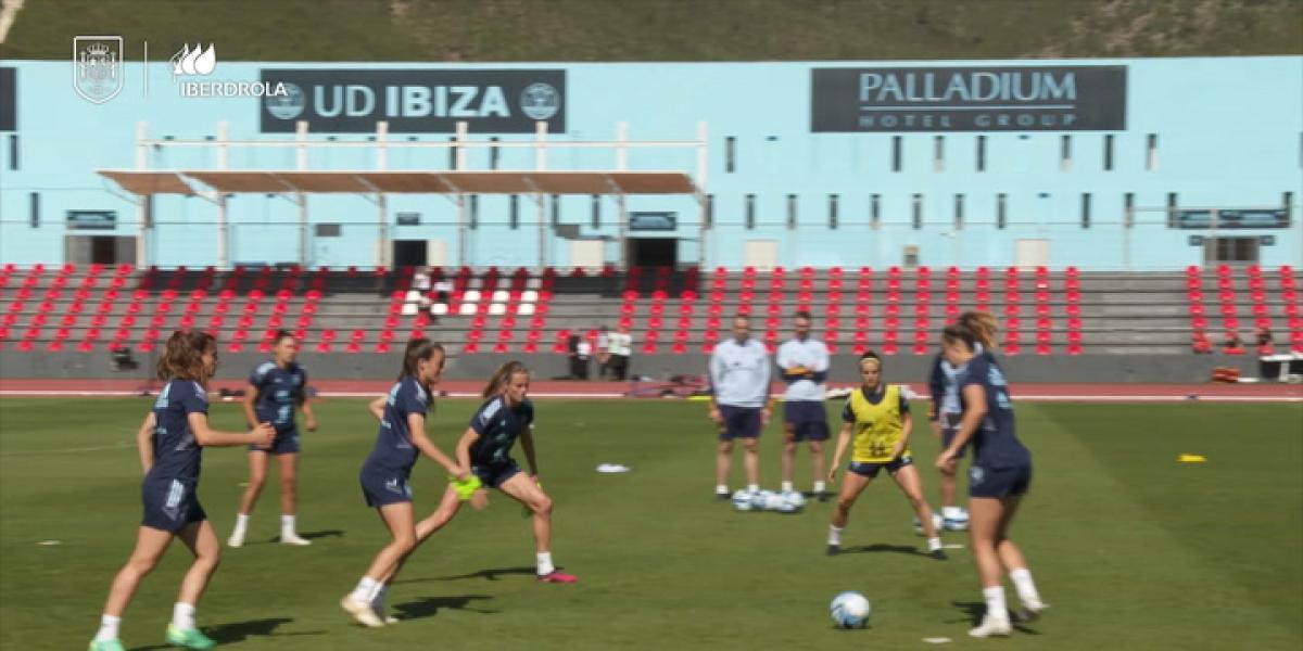 La selección femenina prepara su duelo contra China en Ibiza