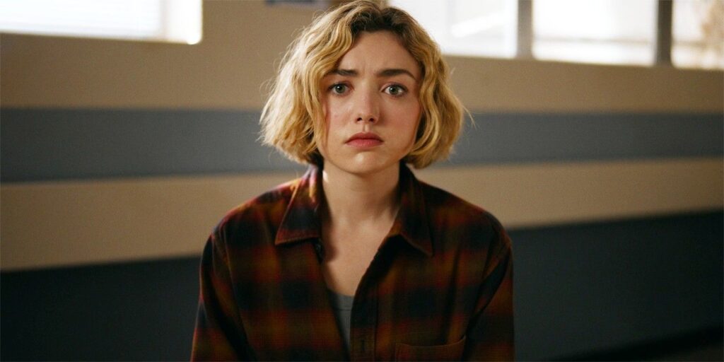 Peyton List in School Spirits episode 8