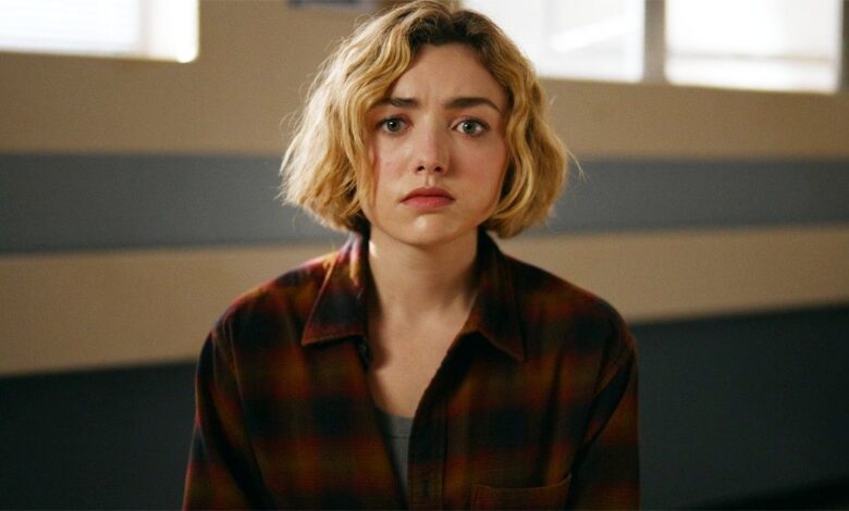 Peyton List in School Spirits episode 8