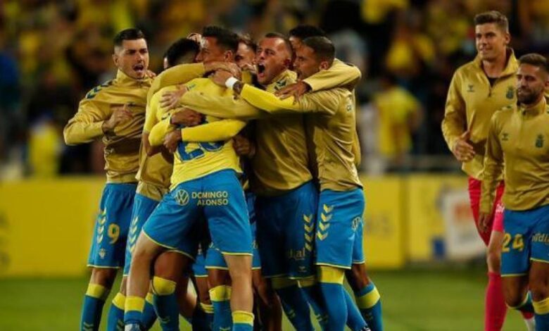 Las Palmas arropa a Pimienta ante la modorra de la afición