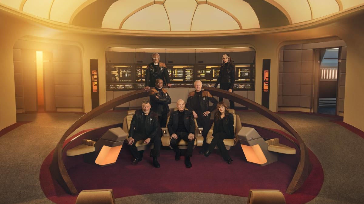 Las fotos del final de la temporada de Star Trek: Picard muestran a la tripulación de próxima generación de vuelta en la Enterprise-D