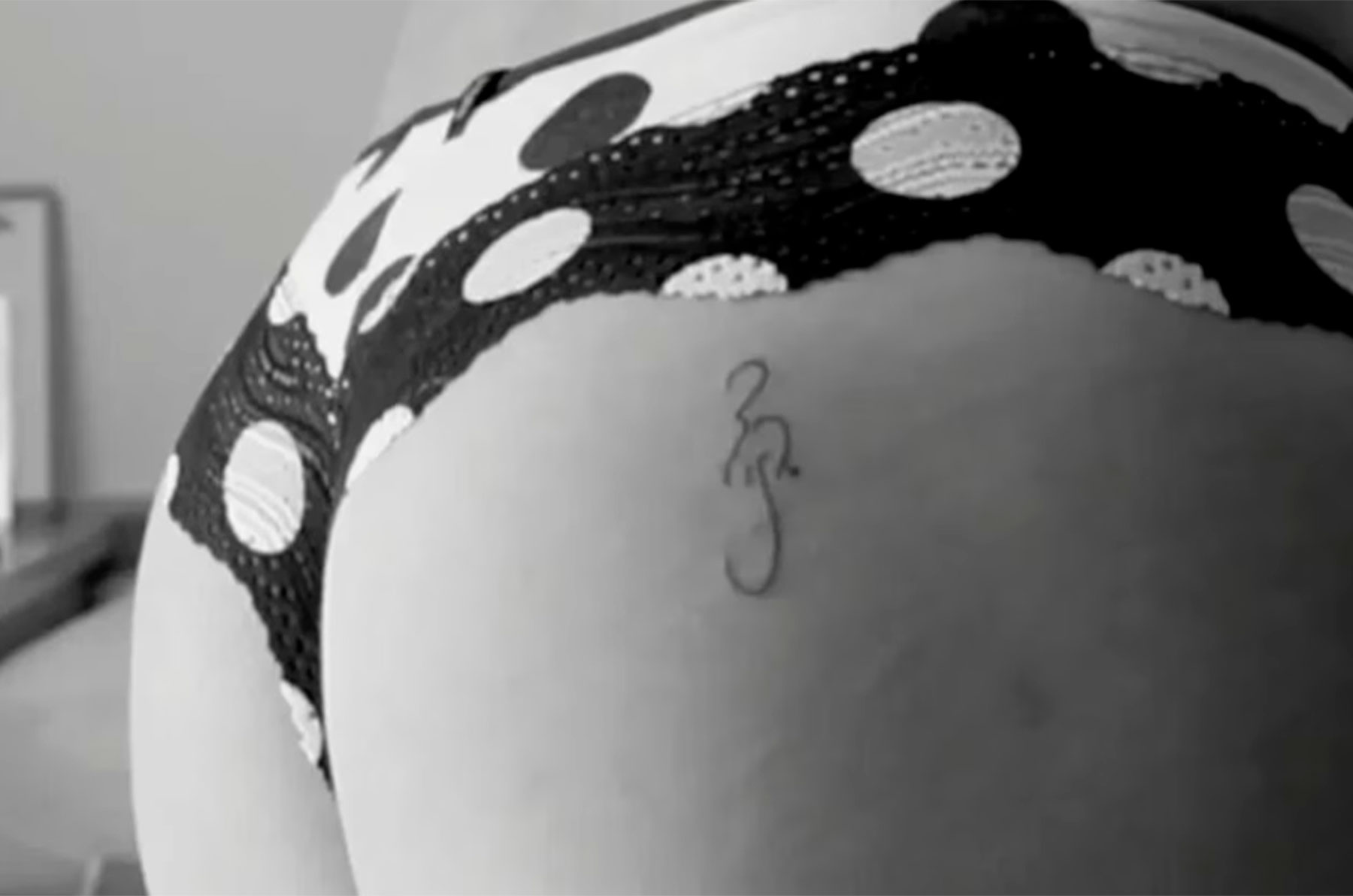 Tatuaje de Laura Escanes con la firma de Risto Mejide / Instagram