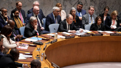 Lavrov de Rusia encabeza reunión de paz de la ONU y recibe acusaciones de hipocresía