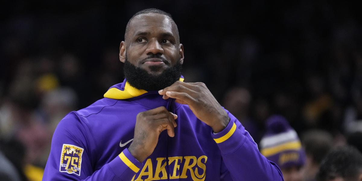 LeBron no piensa pagar a Elon Musk por la verificación azul de Twitter