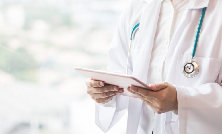 Legislación exigiría que las personas trabajen a cambio de cobertura médica