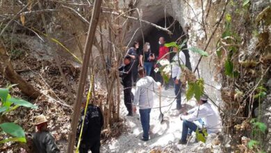 Localizan a dos personas en fosa clandestina dentro de una cueva de Nayarit