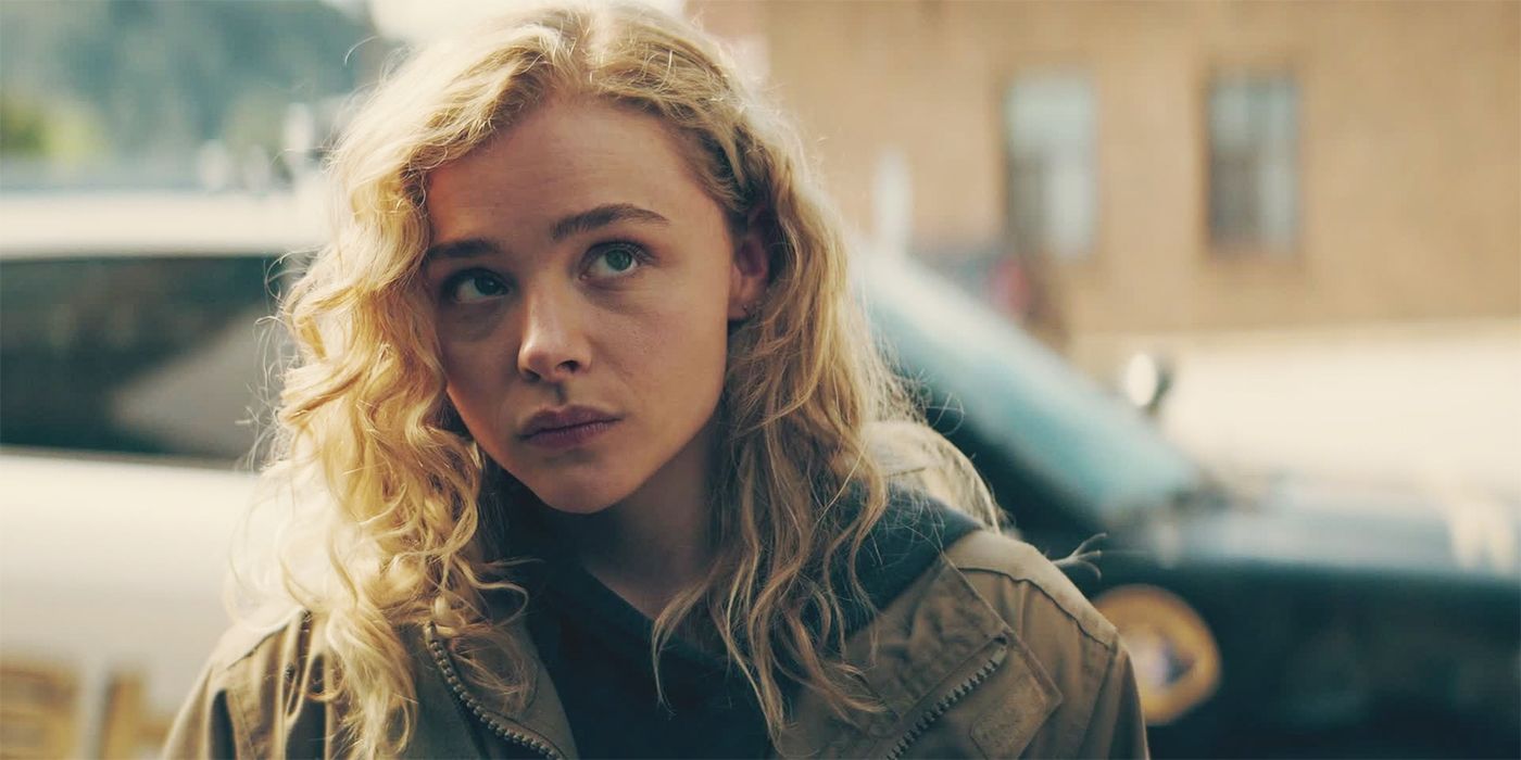 Chloë Grace Moretz as Flynne in The Peripheral season 1