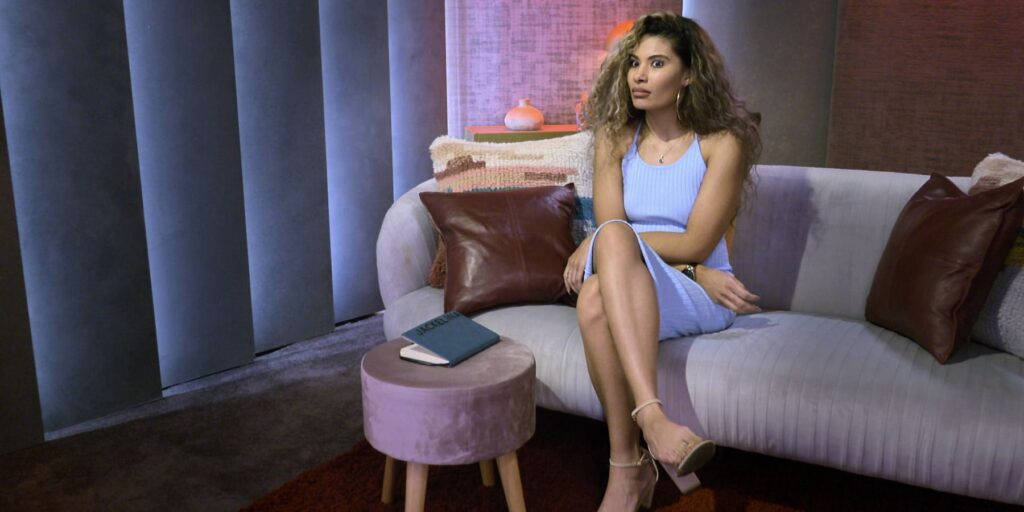 Jackelina Jackie Bonds on Love is Blind season 4 in the pods