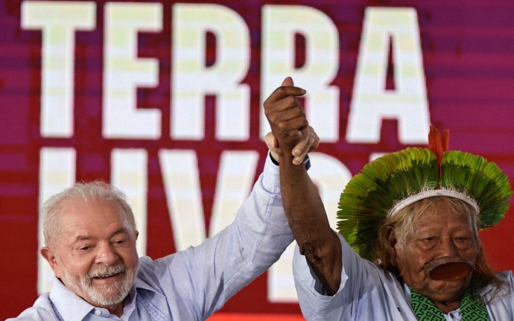 Lula reanuda reconocimiento de tierras indígenas que suspendió Bolsonaro