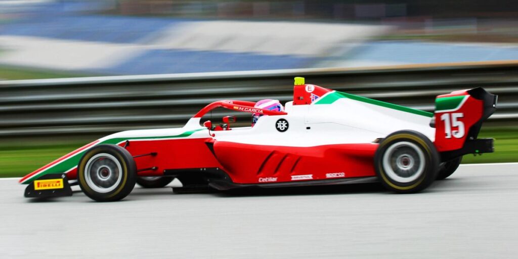 Marta García logra la pole en el estreno de la F1 Academy y Nerea Martí, 3ª