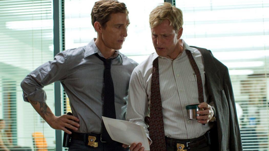 Matthew McConaughey cree que Woody Harrelson podría ser su hermano biológico después de la sorprendente revelación familiar