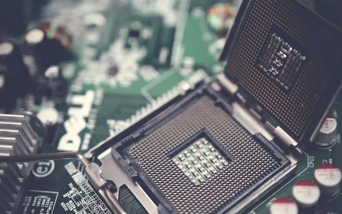 México programará chips en plantas de Jalisco y BC