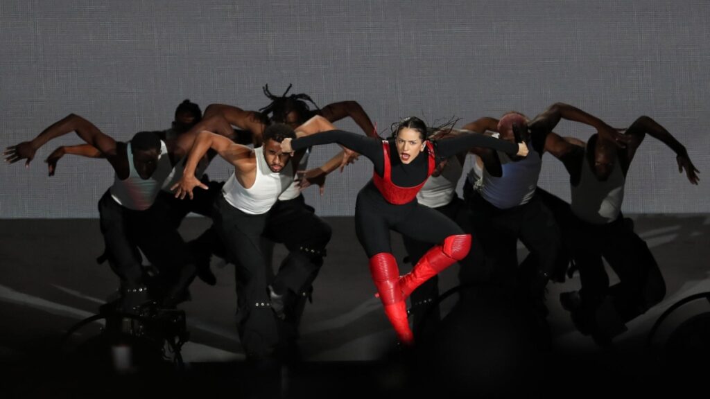 México se rinde ante Rosalía en concierto masivo; la española agradece el apoyo