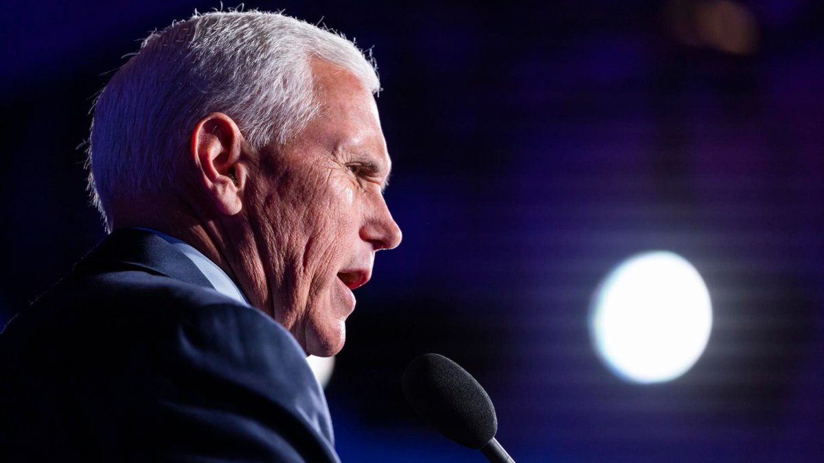 Mike Pence no apelará citación de juez