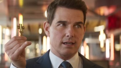 Ethan Hunt holding onto a key in Mission Impossible Dead Reckoning Part One