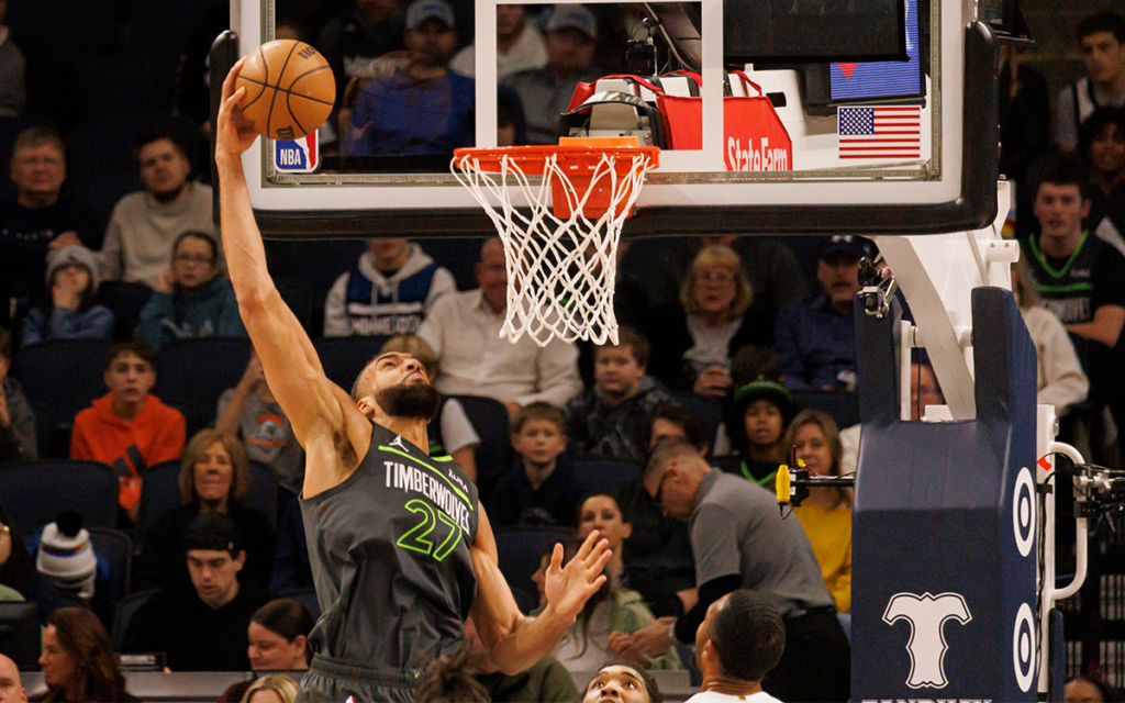 NBA: Gobert propina puñetazo a su compañero de equipo Anderson | Video