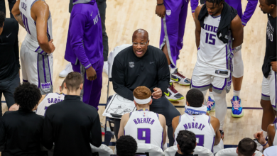 NBA: Mike Brown de los 'Kings' es el primer 'Entrenador del Año' unánime
