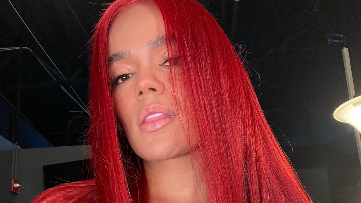 “No sé ni por dónde empezar”: Karol G molesta con las ediciones de su foto en portada de revista