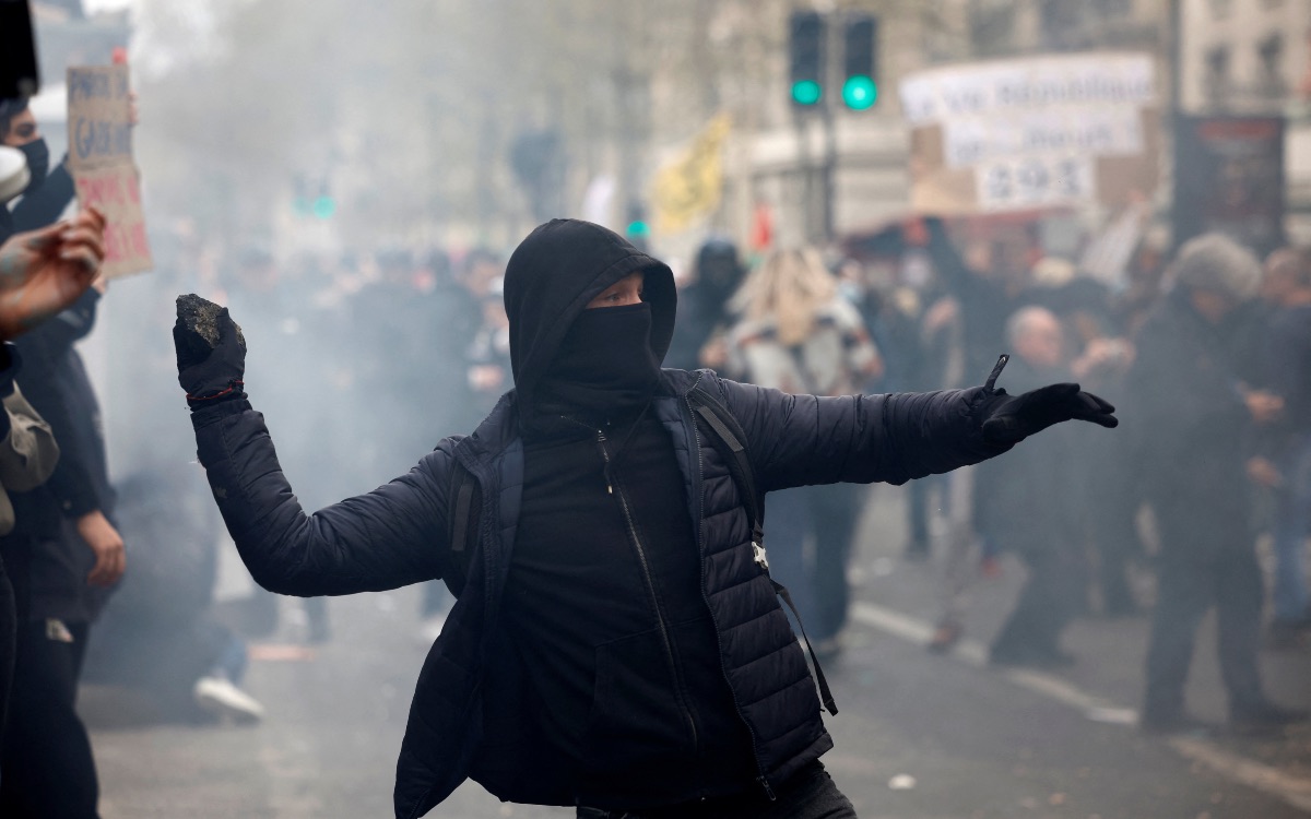 Nueva movilización de franceses contra reforma de pensiones