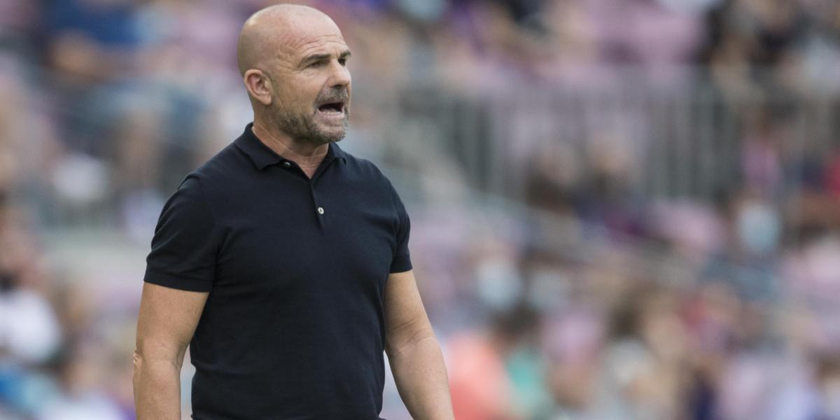 Paco López: "El Eibar invita a equivocarte muy poco"