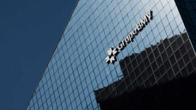 Peso y BMV pierden por 'aversión global al riesgo'