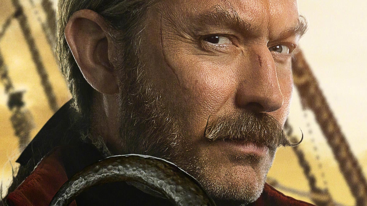 Peter Pan y Wendy: Conoce al Capitán Garfio de Jude Law en un nuevo clip
