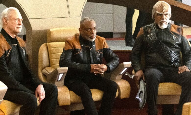 Picard Finale Data Geordi Worf Enterprise-D