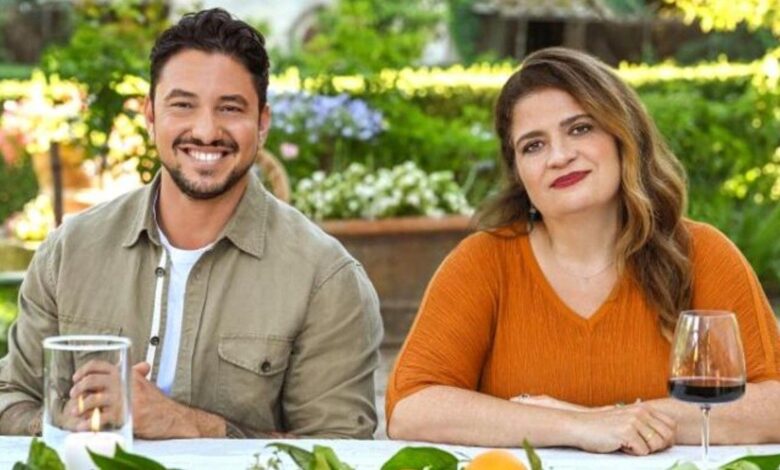 Ciao House Gabriele Bertaccini Alex Guarnaschelli Outside at table with wine glasses smiling