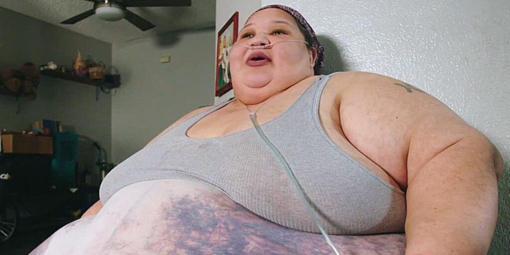 My 600 lb Life Chrystal Rollins wearing gray tank top