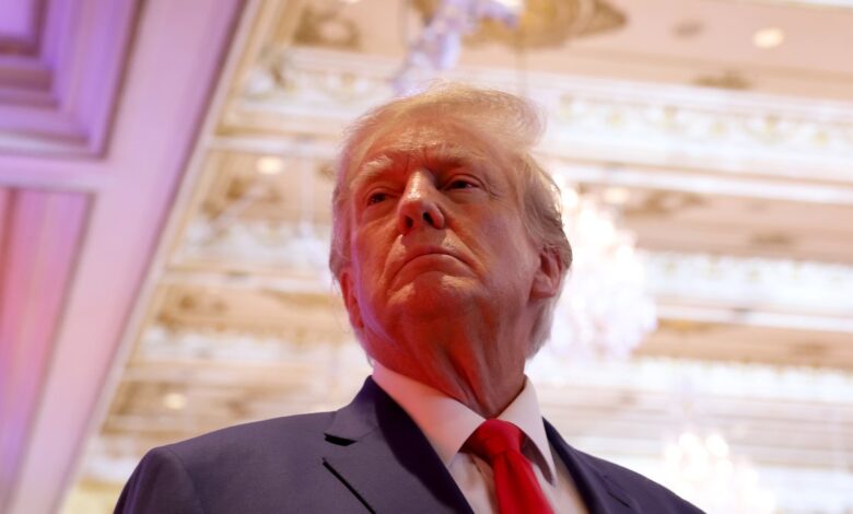 Quién es Juan Merchán, el juez hispano que llevaría caso de Donald Trump
