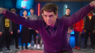 Daniel uses a crane kick against Silver in the Cobra Kai Season 5 finale