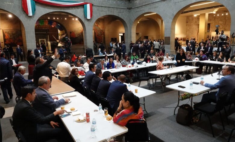 Reacciones al 'fast track' de Morena y aliados